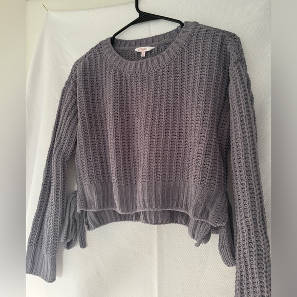 Crop Sweater - Picture 2 of 5